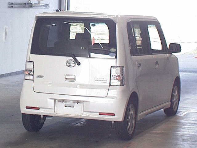 DAIHATSU MOVE CONTE