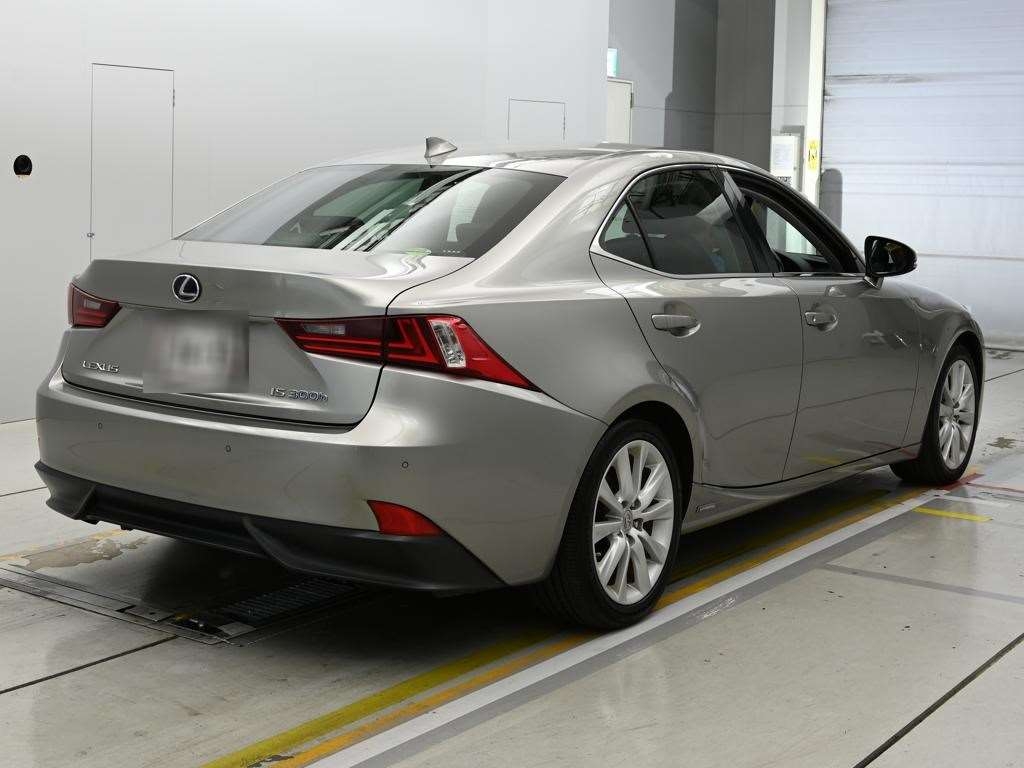 LEXUS IS300H