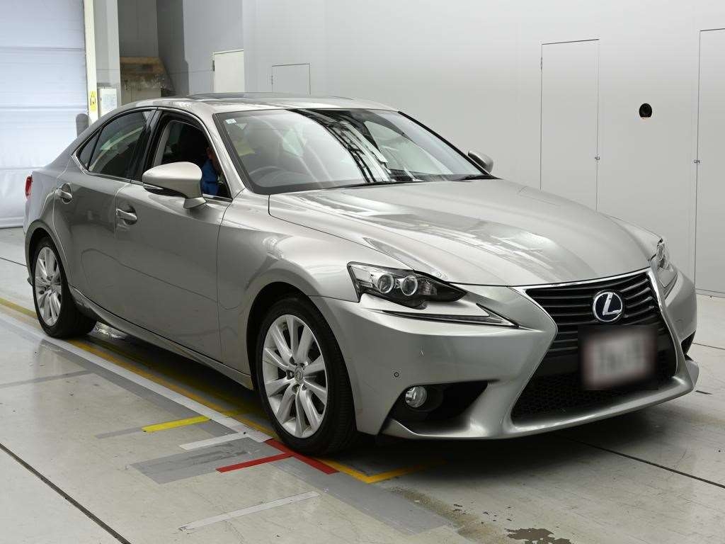LEXUS IS300H