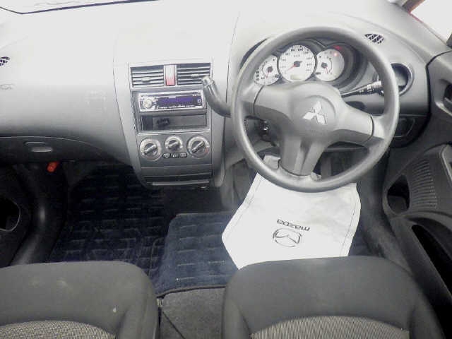 MITSUBISHI COLT