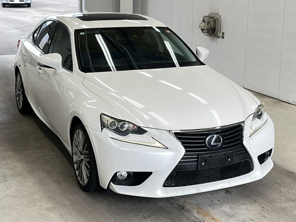 LEXUS IS300H