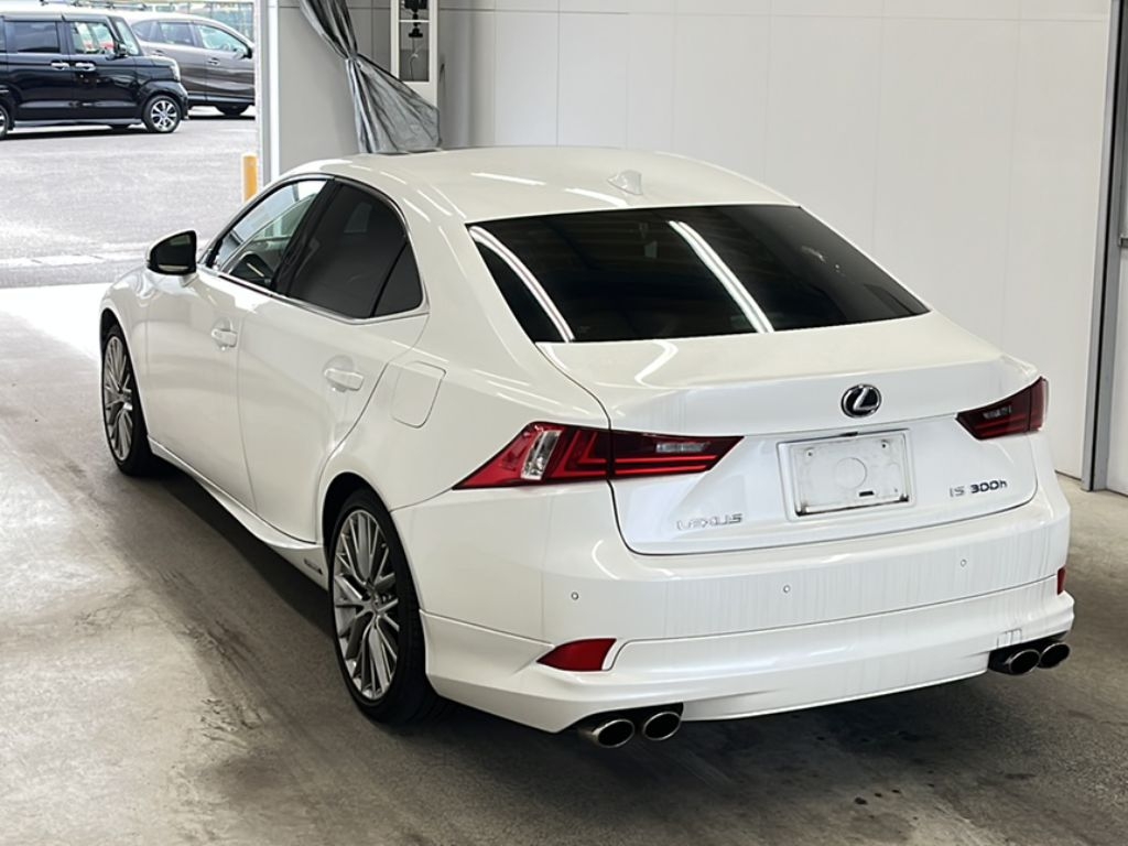LEXUS IS300H