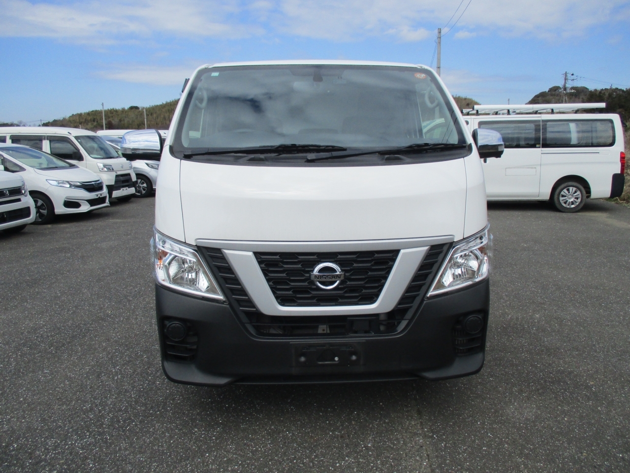 NISSAN NV350 CARAVAN