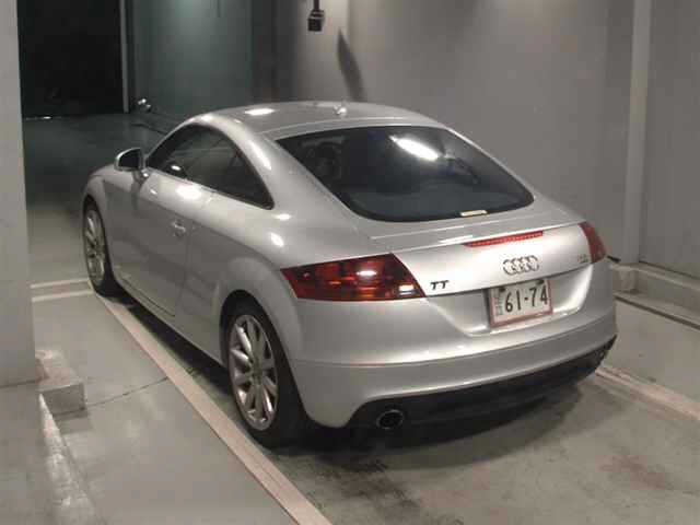AUDI TT