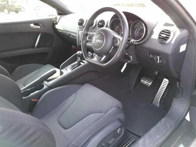 AUDI TT