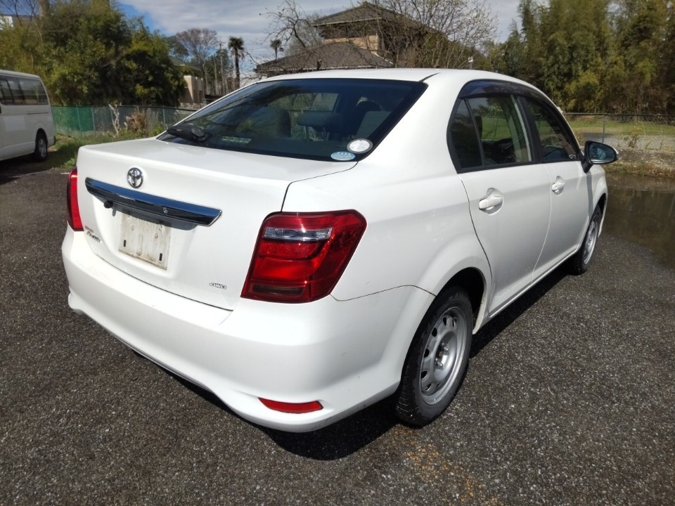 TOYOTA COROLLA AXIO