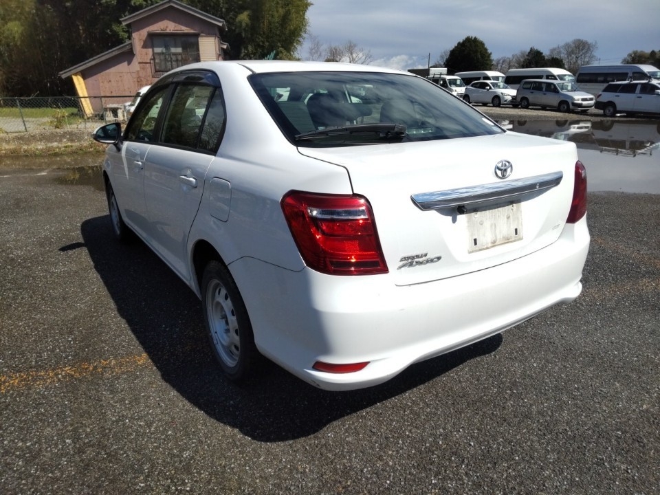 TOYOTA COROLLA AXIO