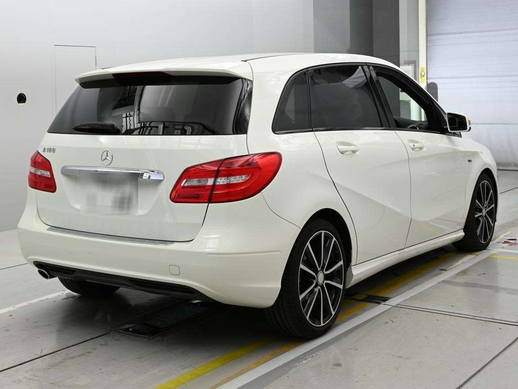 MERCEDES-BENZ B-CLASS