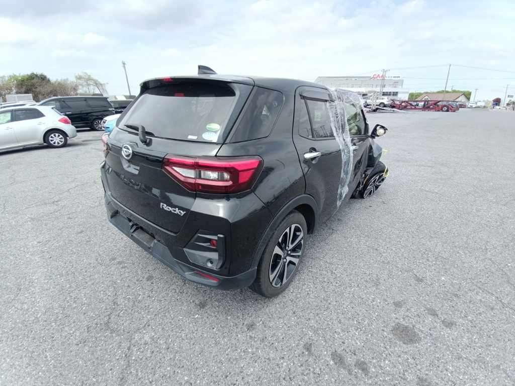 DAIHATSU ROCKY