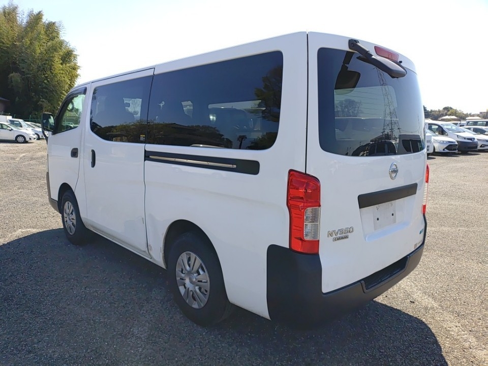 NISSAN NV350 CARAVAN
