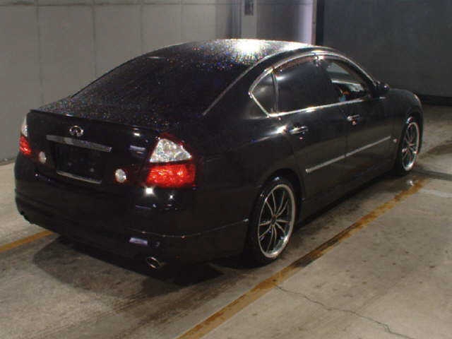 NISSAN FUGA