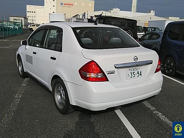 NISSAN TIIDA LATIO