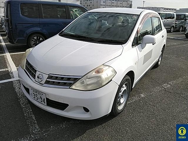 NISSAN TIIDA LATIO