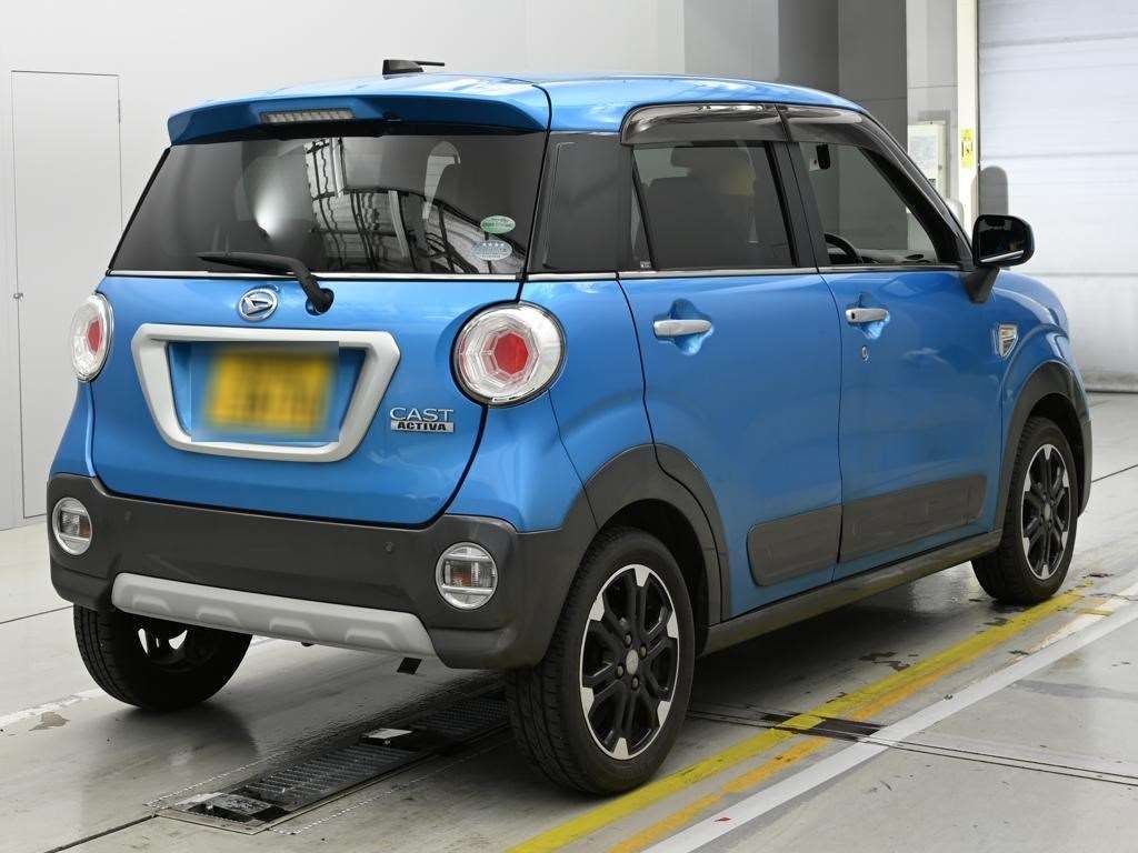 DAIHATSU CAST