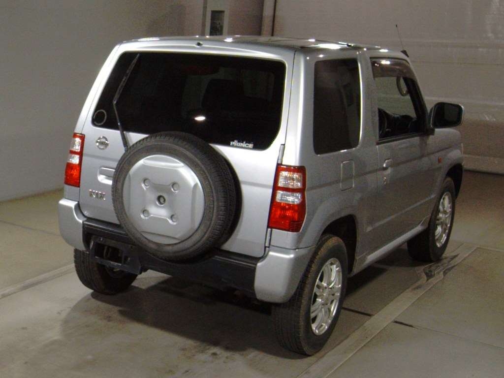 NISSAN KIX