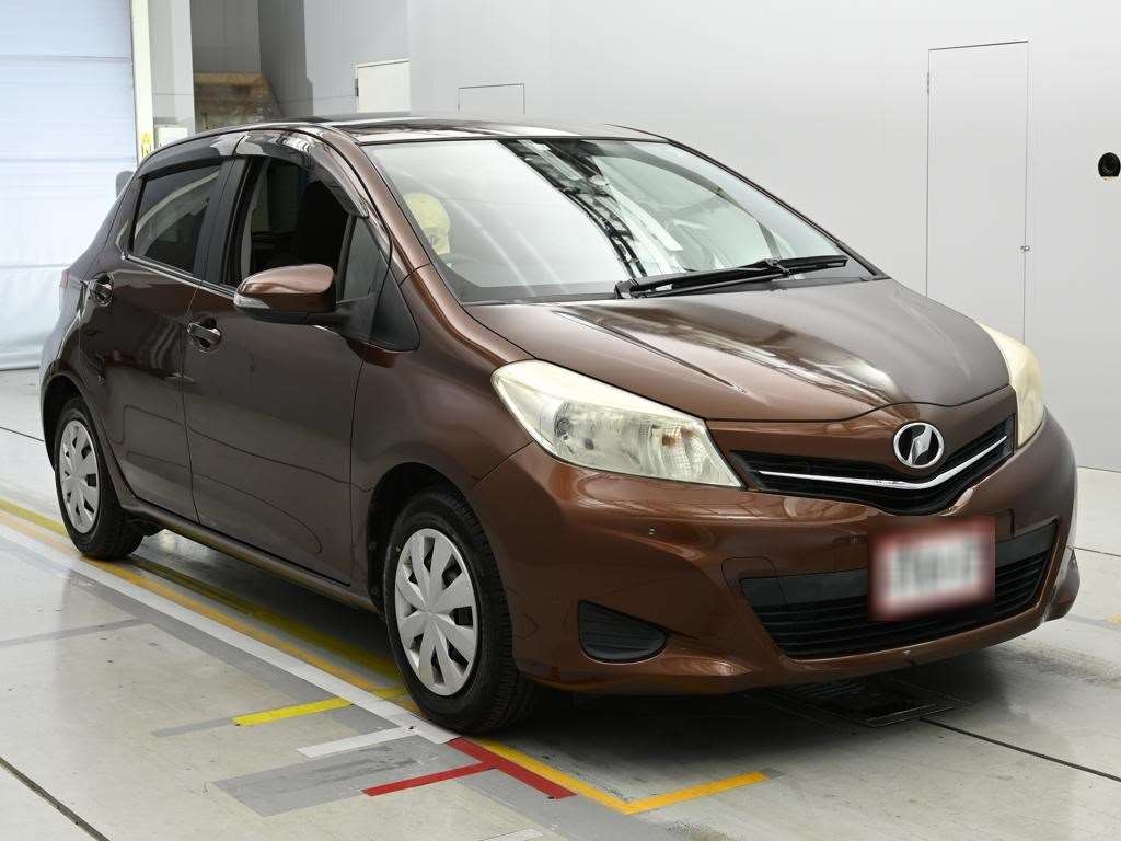 TOYOTA VITZ