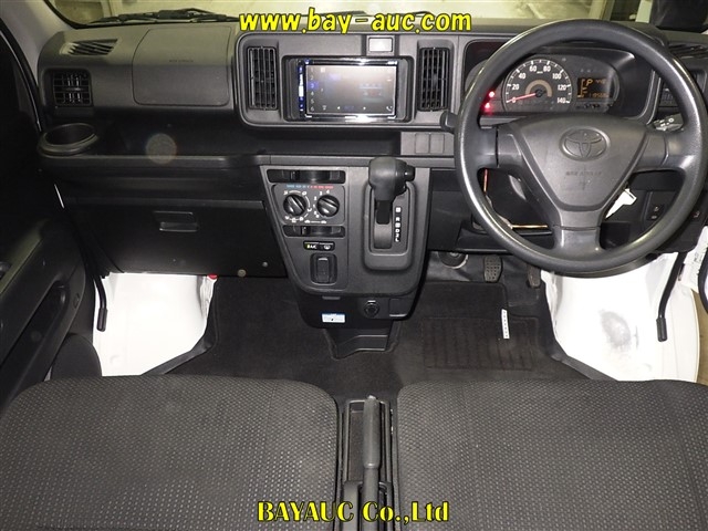 TOYOTA PIXIS VAN