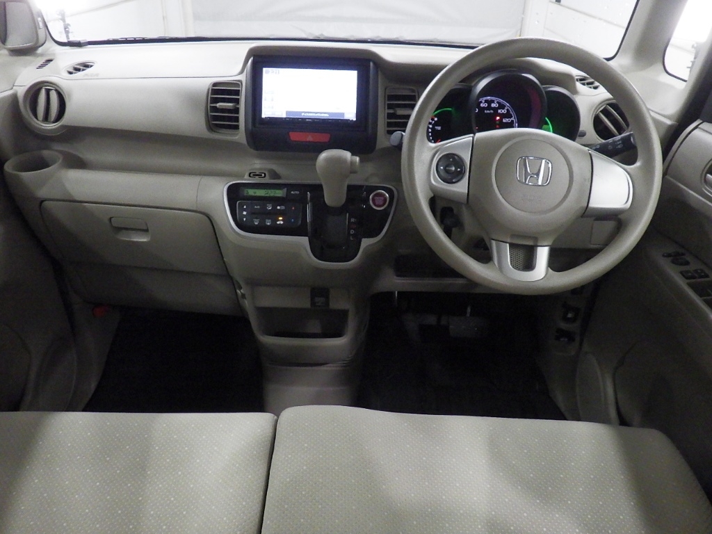 HONDA N-BOX