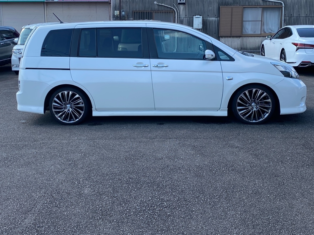TOYOTA ISIS