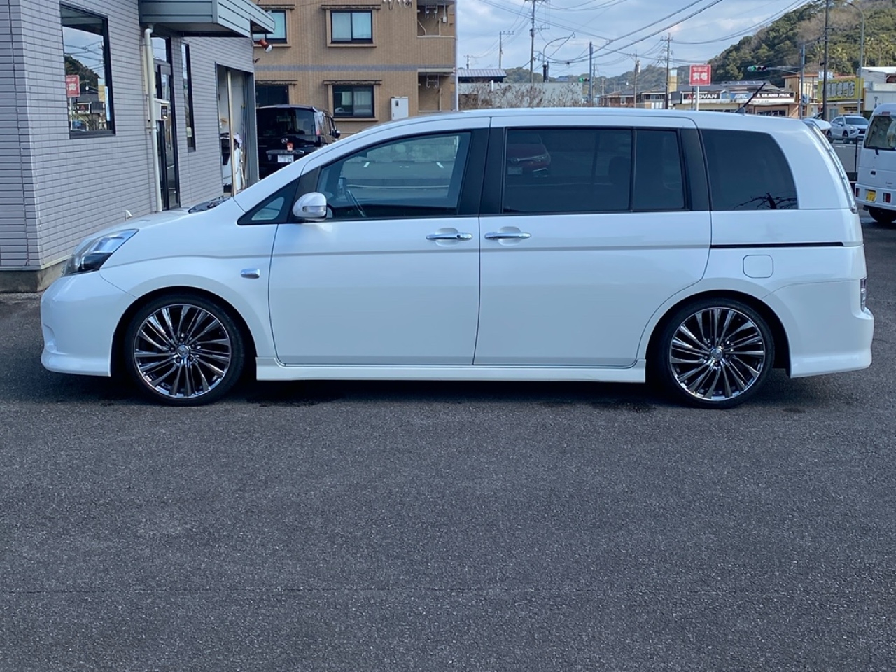 TOYOTA ISIS