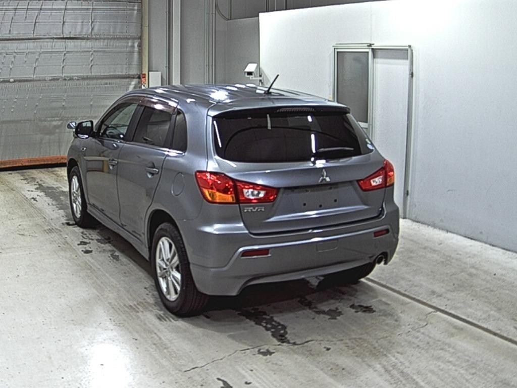 MITSUBISHI RVR