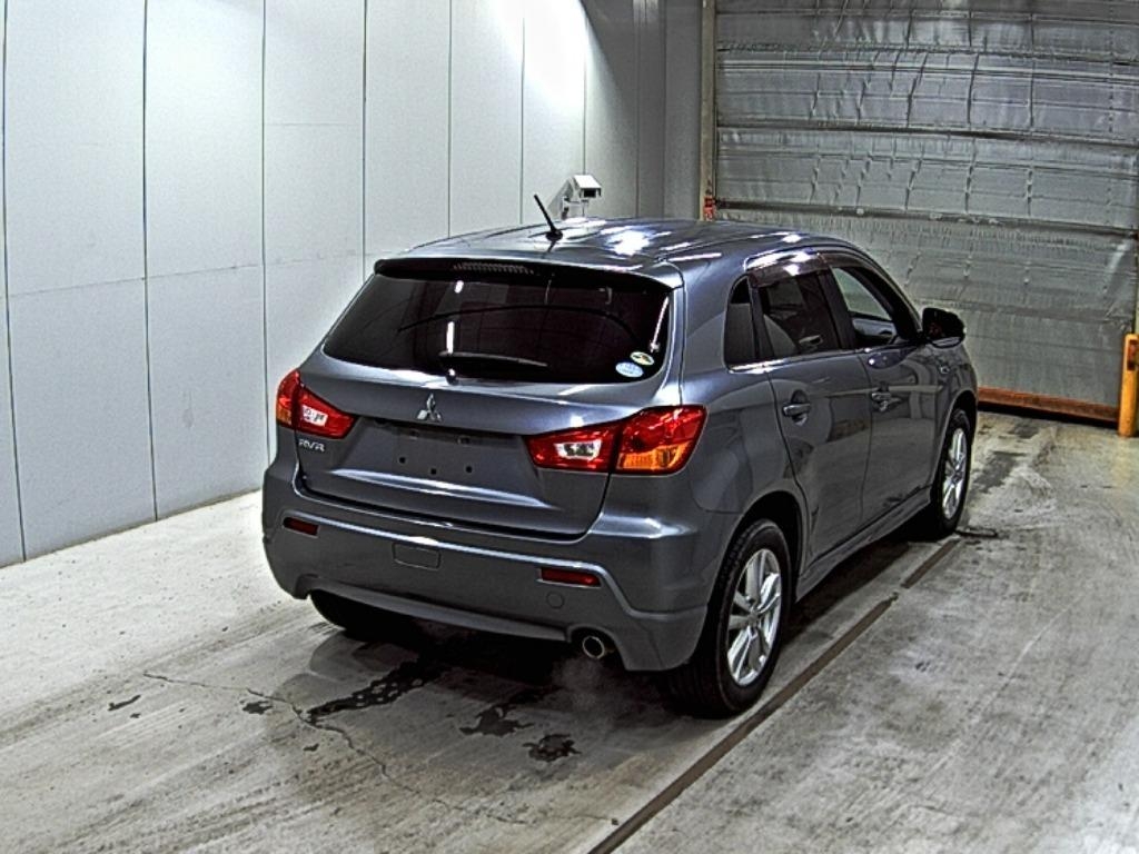 MITSUBISHI RVR