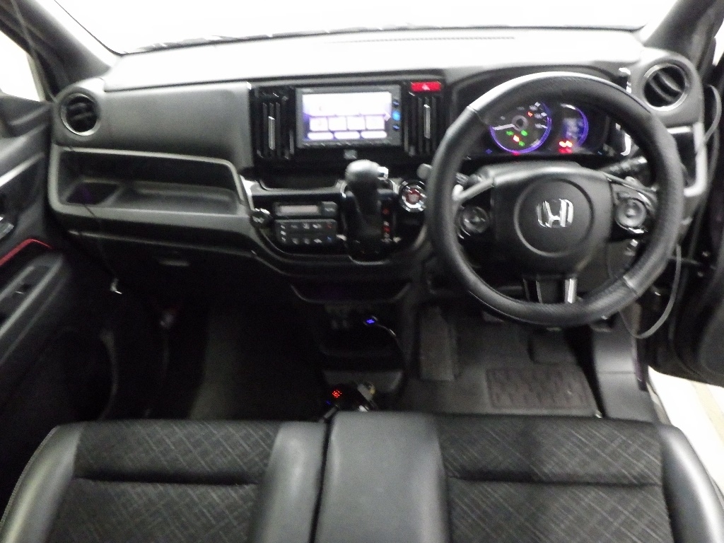 HONDA N-WGN