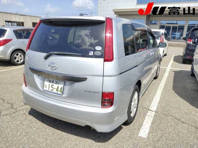 TOYOTA ISIS