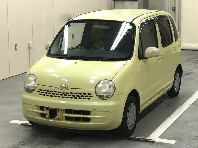DAIHATSU MOVE LATTE