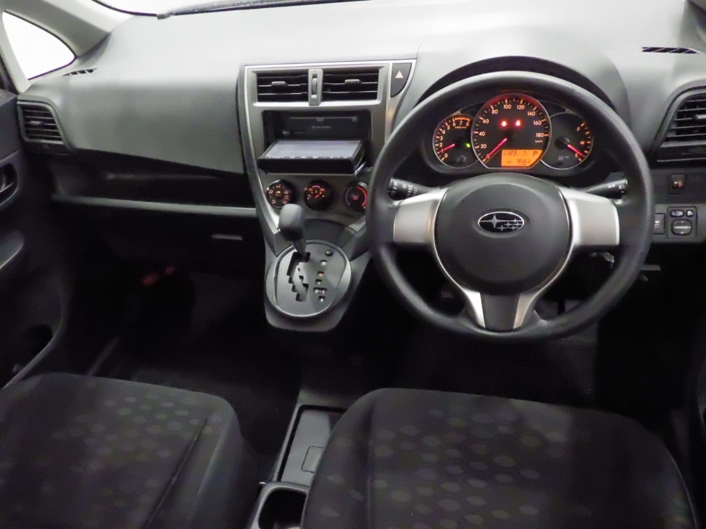 SUBARU TREZIA