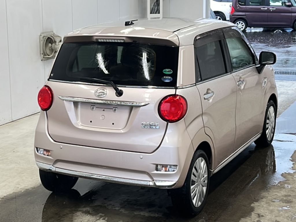 DAIHATSU CAST