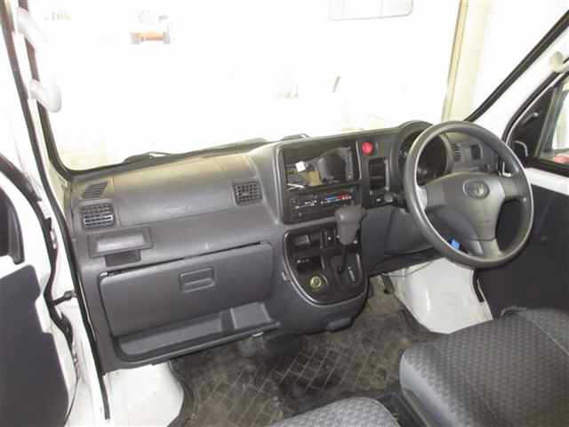 TOYOTA PIXIS VAN