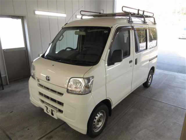TOYOTA PIXIS VAN