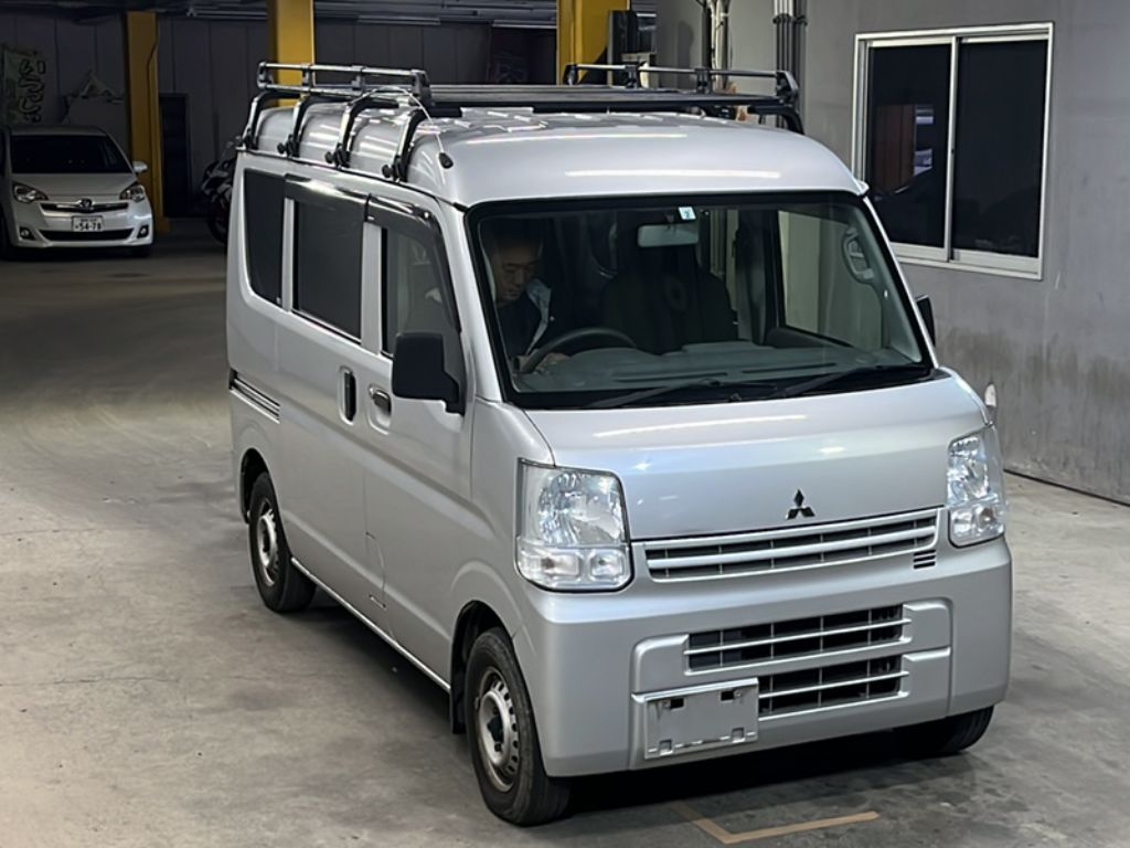 MITSUBISHI MINICAB