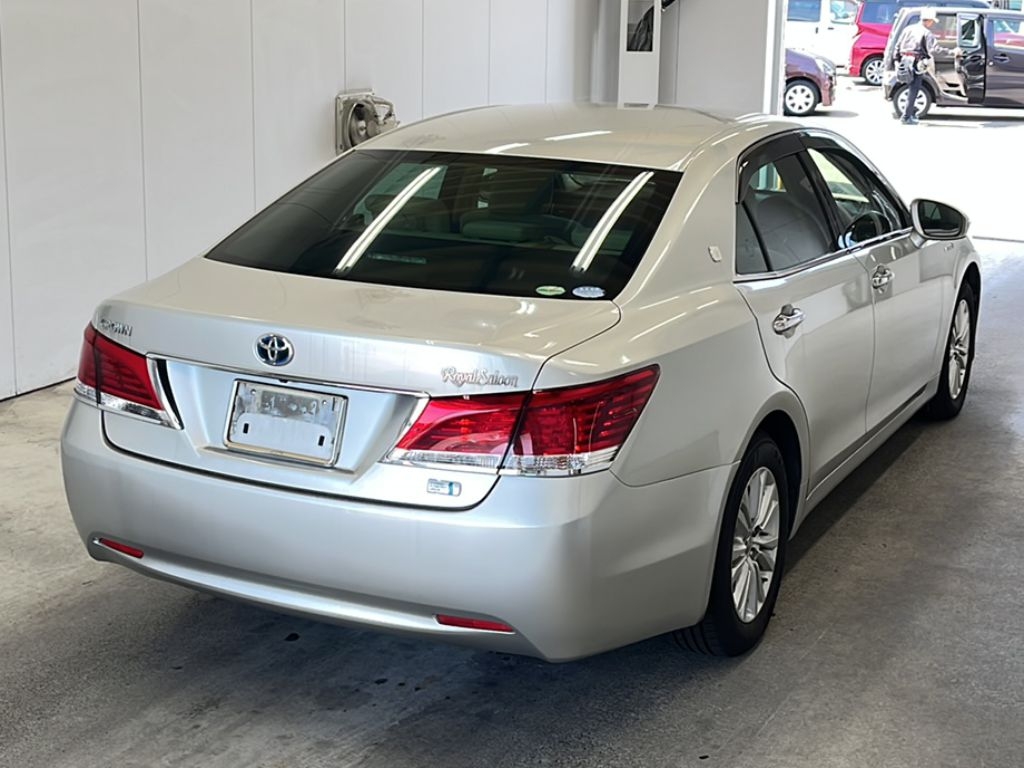 TOYOTA CROWN