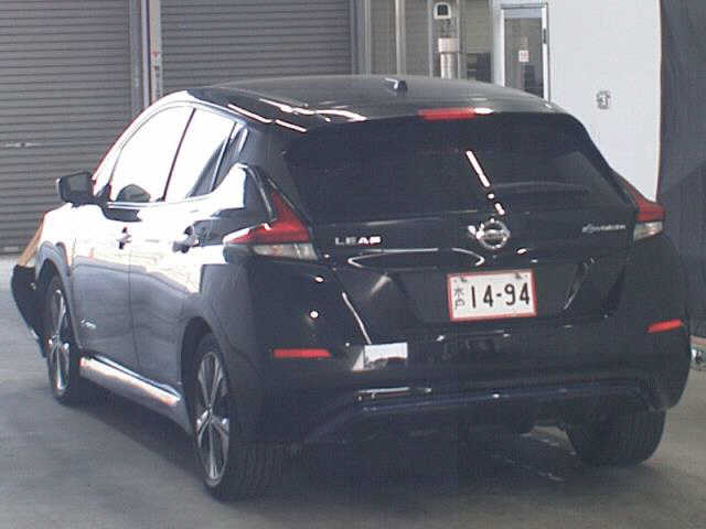 NISSAN LEAF