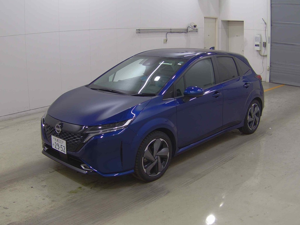 NISSAN AURA