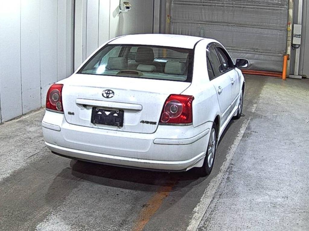 TOYOTA AVENSIS