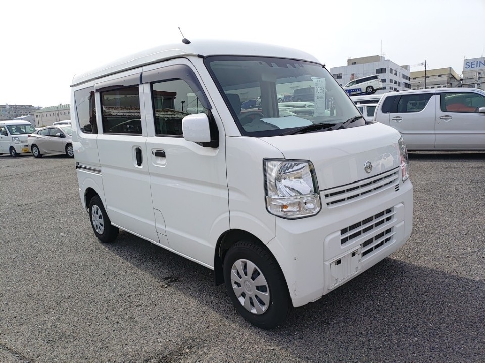 NISSAN NV100 CLIPPER