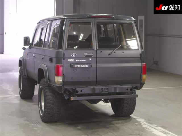 TOYOTA LAND CRUISER PRADO