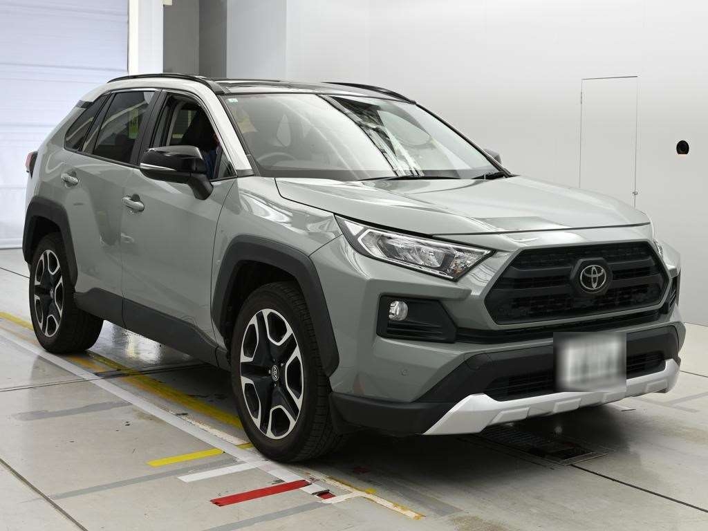 TOYOTA RAV4