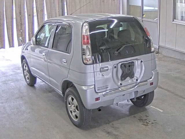 DAIHATSU TERIOS KID