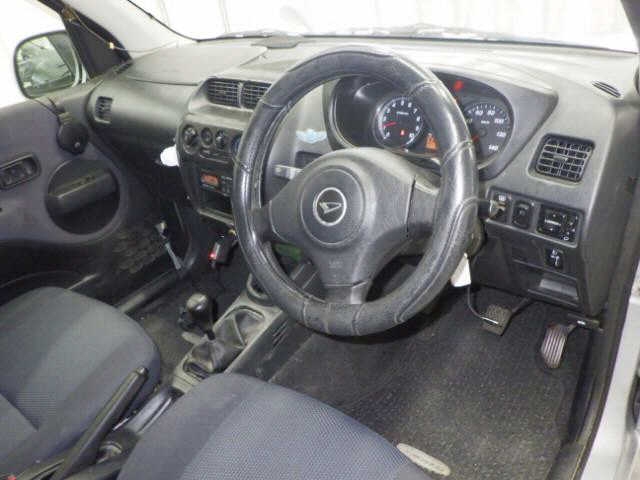 DAIHATSU TERIOS KID
