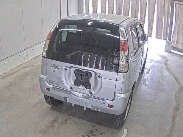 DAIHATSU TERIOS KID