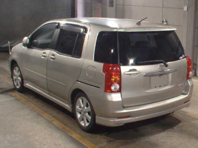 TOYOTA RAUM