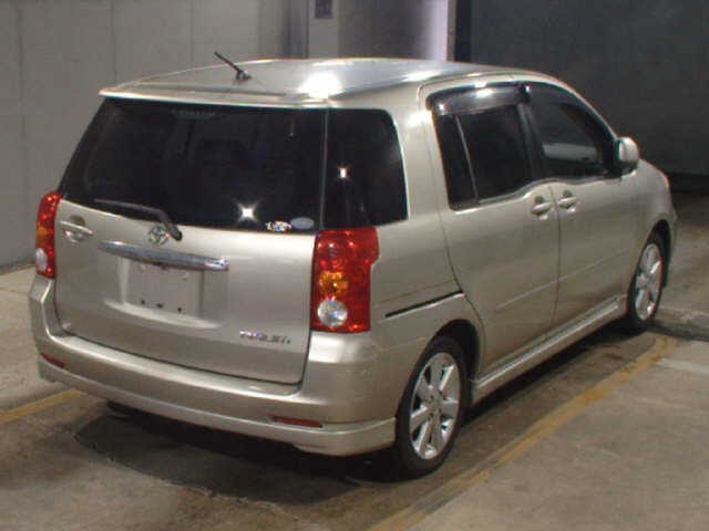 TOYOTA RAUM