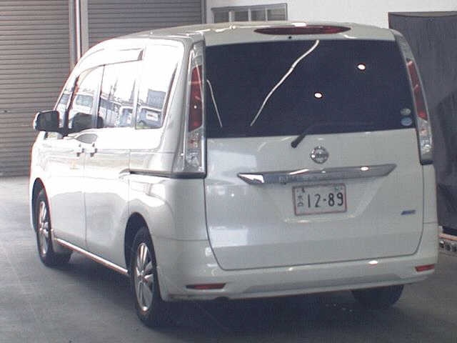 NISSAN SERENA