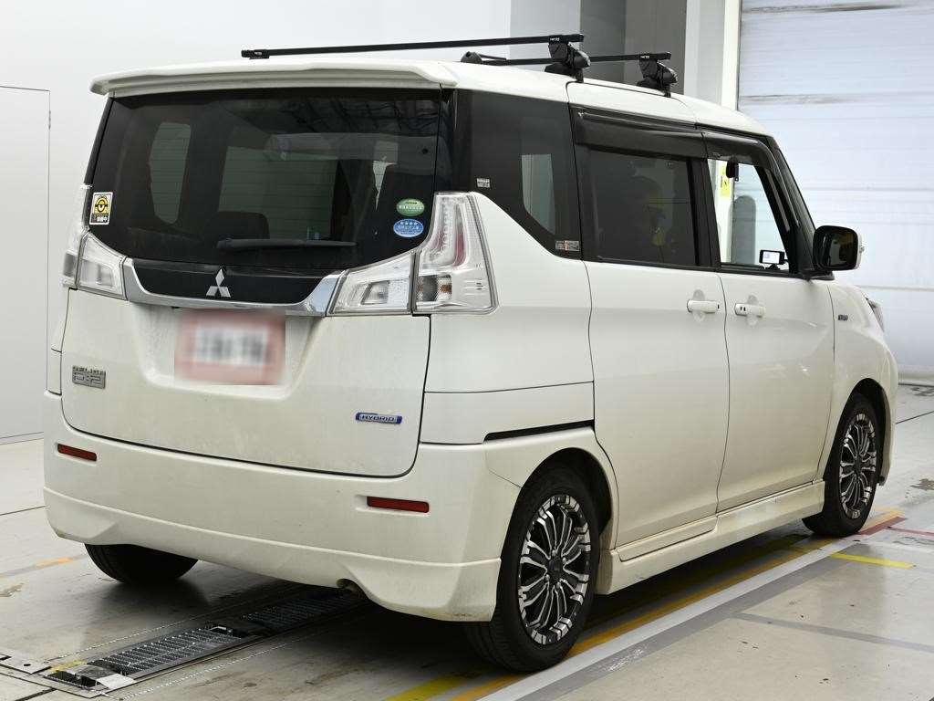 MITSUBISHI DELICA D:2