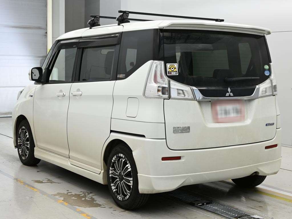 MITSUBISHI DELICA D:2