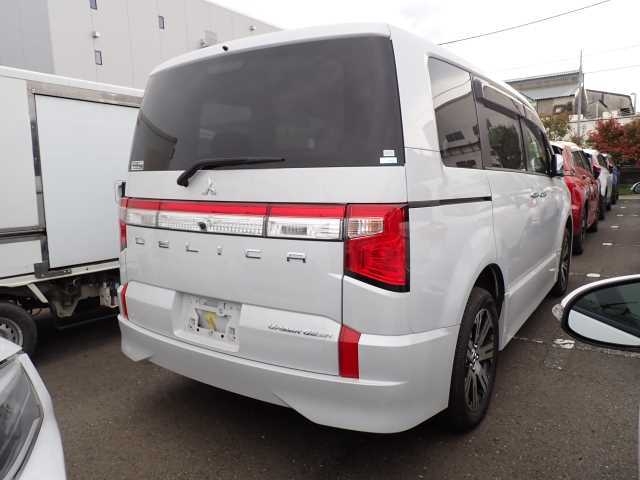 MITSUBISHI DELICA D:5